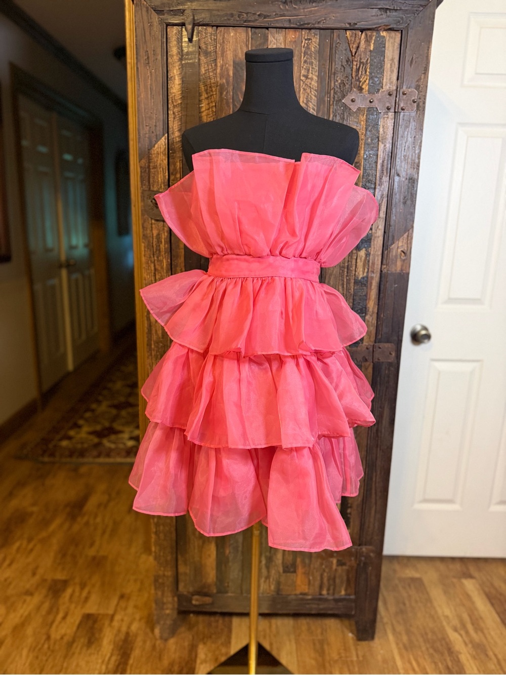 MABLE Pink Organza Ruffle Tiered Mini Dress L Strapless Party HOCO Barbie